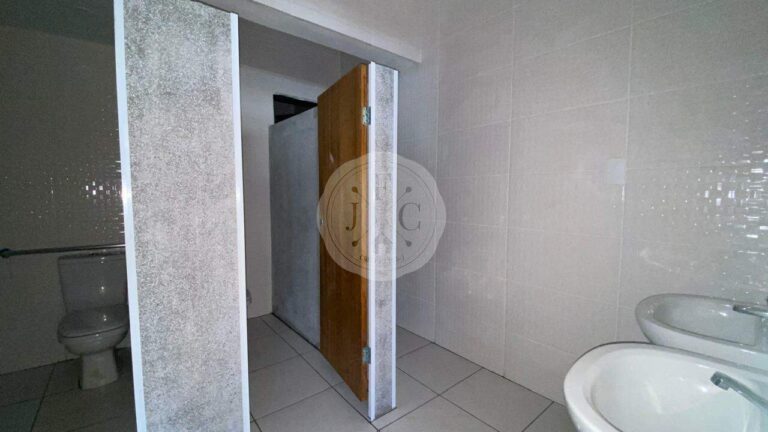 Prédio Comercial para aluguel no Vila Seixas: