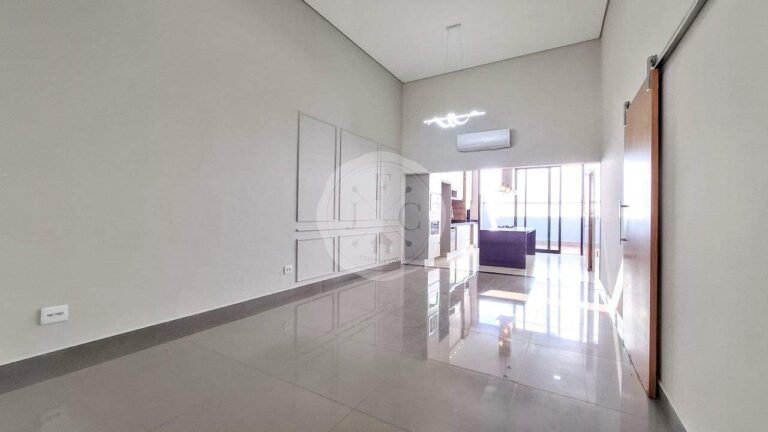 Casa em Condomínio para aluguel no Jardim San Marco: