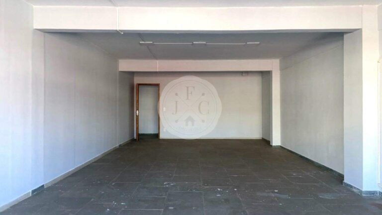 Prédio Comercial para aluguel no Vila Seixas: