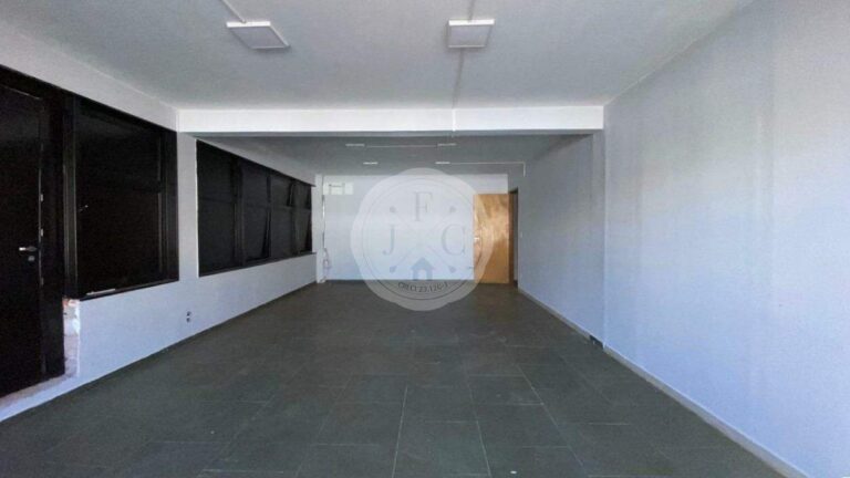 Prédio Comercial para aluguel no Vila Seixas: