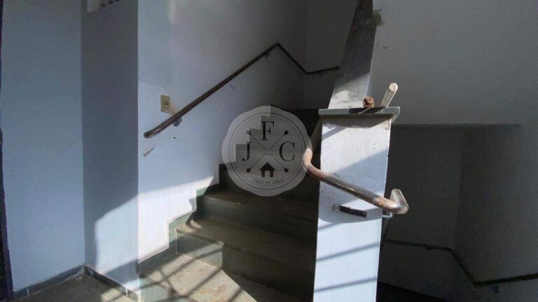 Prédio Comercial à venda no Vila Seixas: