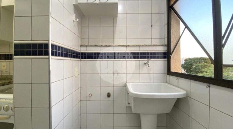Apartamento para aluguel no Presidente Médici: