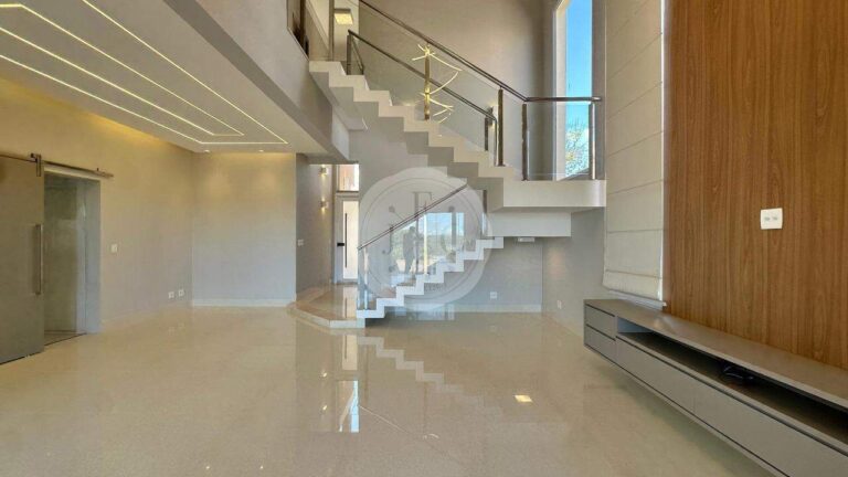 Casa em Condomínio para aluguel no Residencial e Empresarial Alphaville: