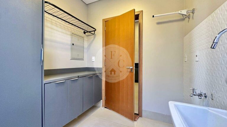 Casa em Condomínio para aluguel no Jardim San Marco:
