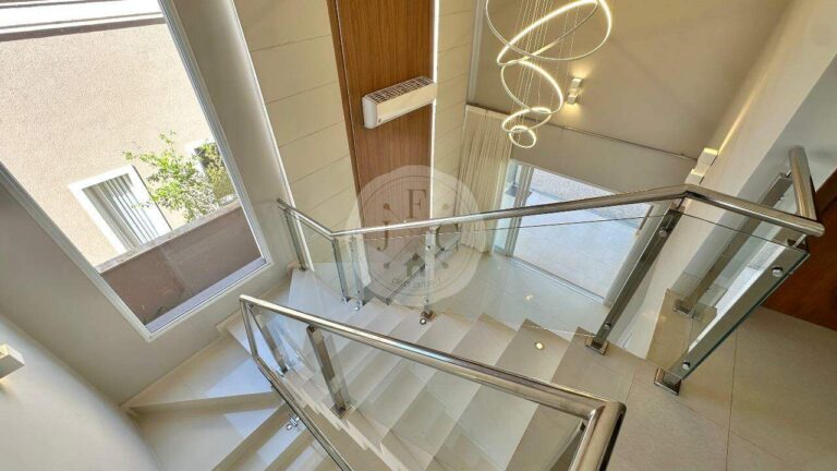 Casa em Condomínio para aluguel no Residencial e Empresarial Alphaville: