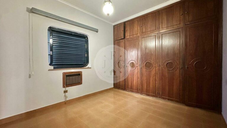 Casa para aluguel no Jardim Mosteiro: