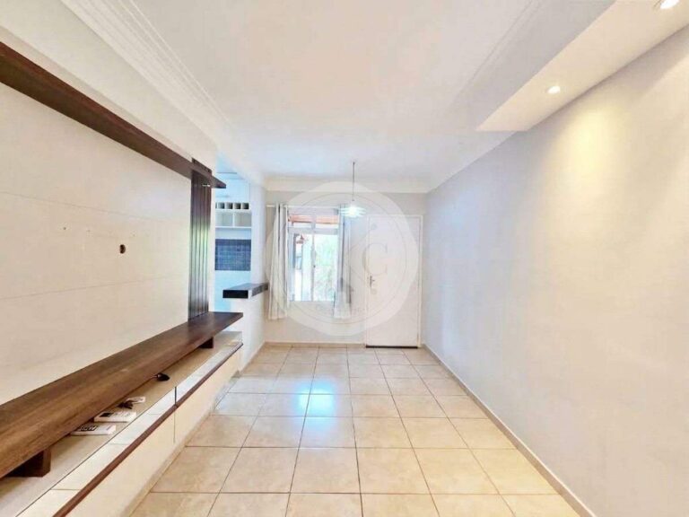 Casa em Condomínio para aluguel no Jardim dos Gerânios: