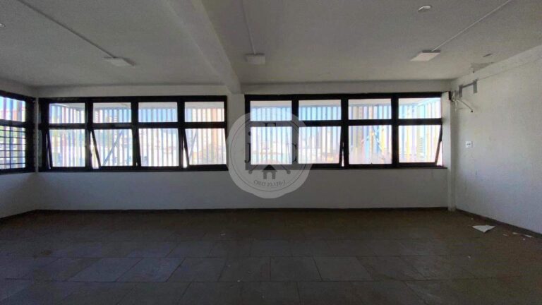 Prédio Comercial para aluguel no Vila Seixas:
