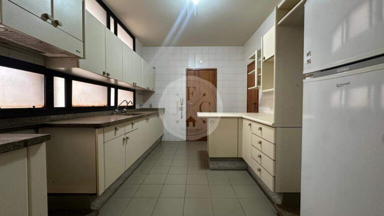 Apartamento à venda no Centro: