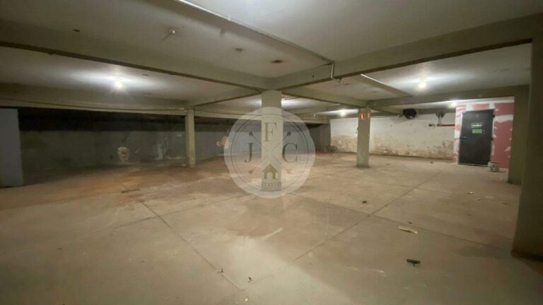 Prédio Comercial para aluguel no Vila Seixas:
