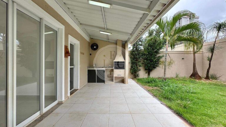 Casa em Condomínio para aluguel no Vila do Golfe: