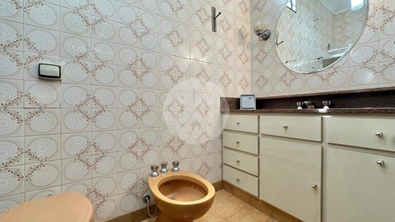 Casa para aluguel no Jardim Mosteiro: