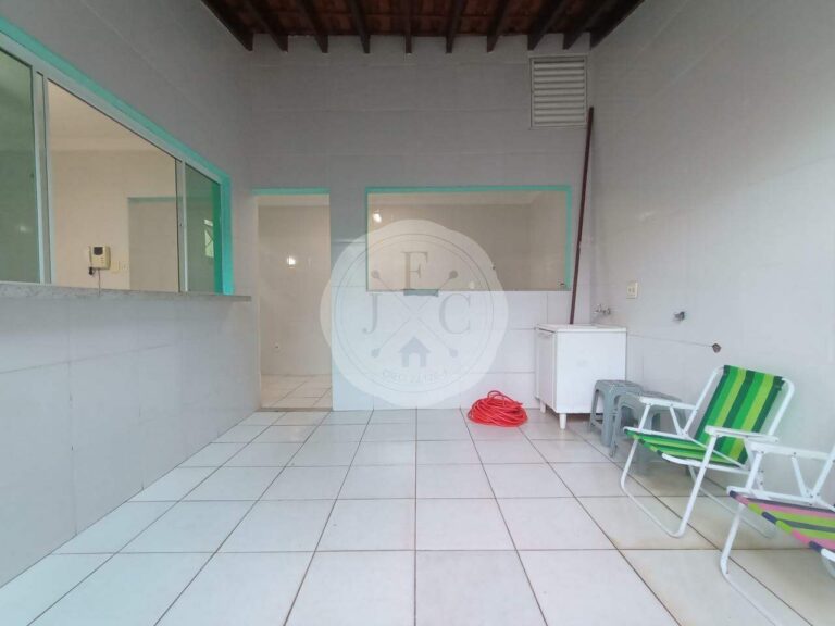 Casa para aluguel no Adelino Simioni: