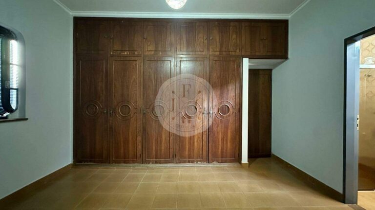 Casa para aluguel no Jardim Mosteiro: