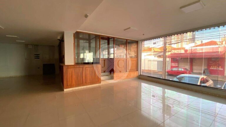 Prédio Comercial à venda no Vila Seixas: