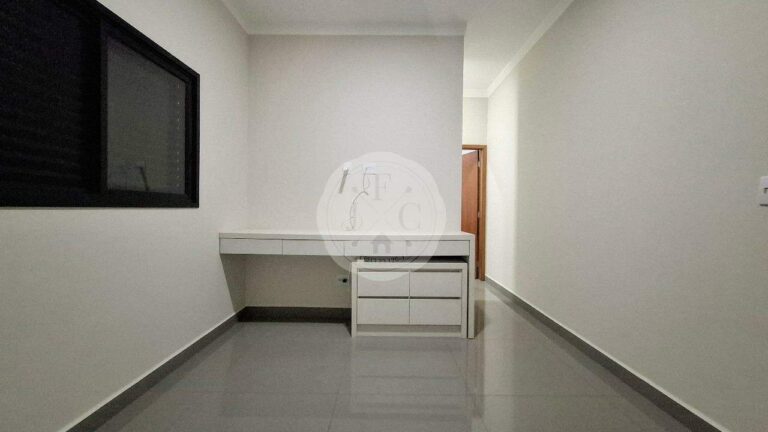 Casa em Condomínio para aluguel no Jardim San Marco: