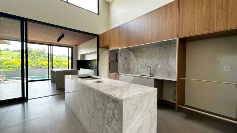 Casa em Condomínio para aluguel no Residencial e Empresarial Alphaville: