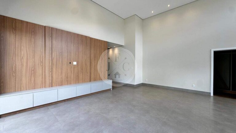 Casa em Condomínio para aluguel no Residencial e Empresarial Alphaville: