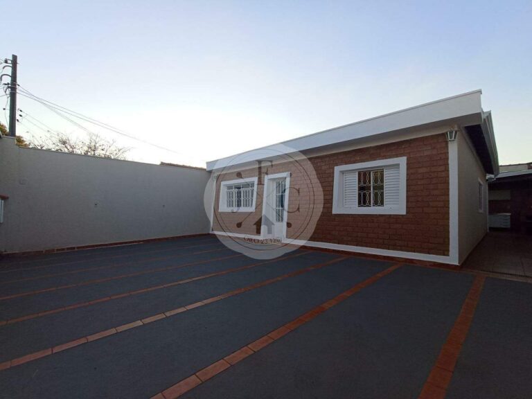 Casa para aluguel no Adelino Simioni: