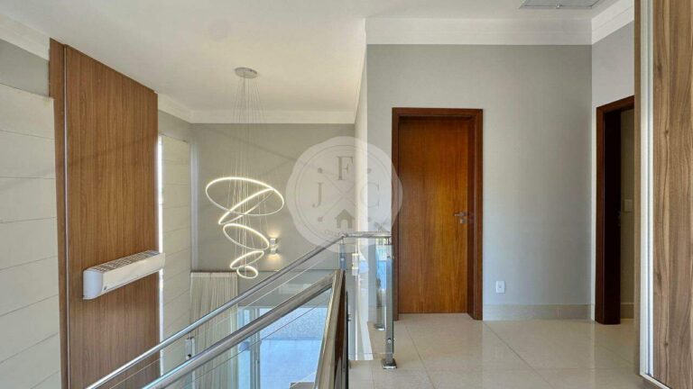 Casa em Condomínio para aluguel no Residencial e Empresarial Alphaville: