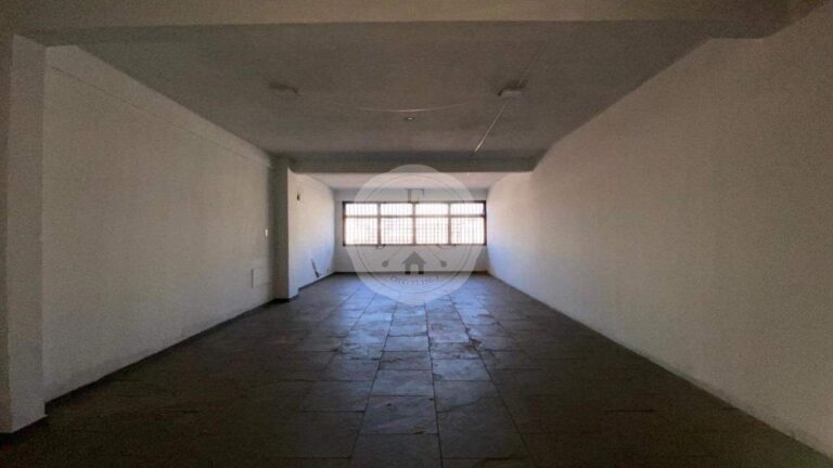 Prédio Comercial à venda no Vila Seixas: