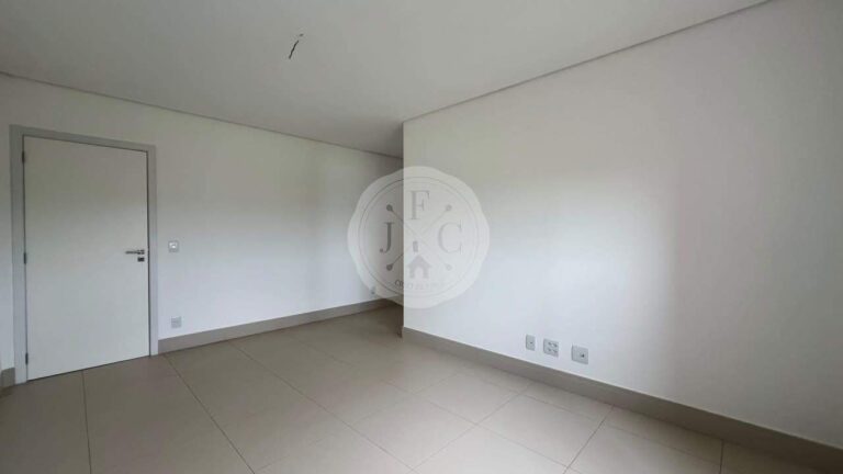 Apartamento à venda no Vila do Golfe: