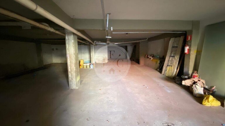 Prédio Comercial à venda no Vila Seixas: