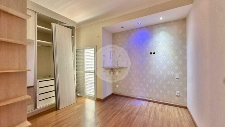 Casa em Condomínio para aluguel no Jardim San Marco: