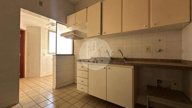 Apartamento à venda no Centro: