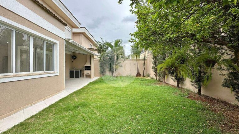 Casa em Condomínio para aluguel no Vila do Golfe: