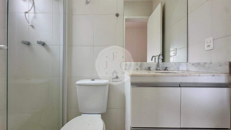 Casa em Condomínio para aluguel no Vila do Golfe: