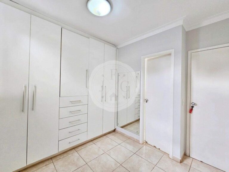 Casa em Condomínio para aluguel no Jardim dos Gerânios: