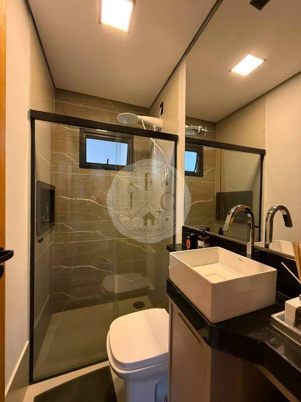 Casa à venda no Jardim Castelo Branco:
