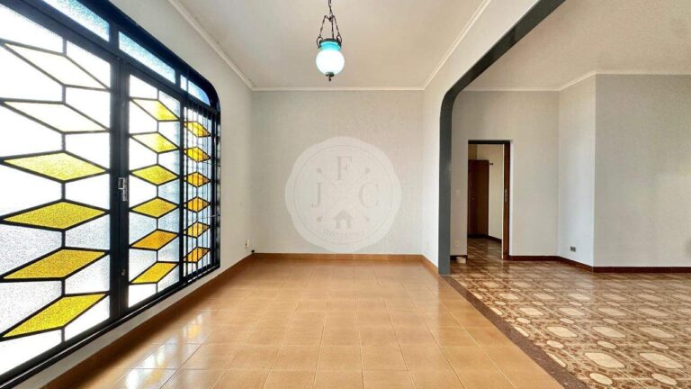 Casa para aluguel no Jardim Mosteiro: