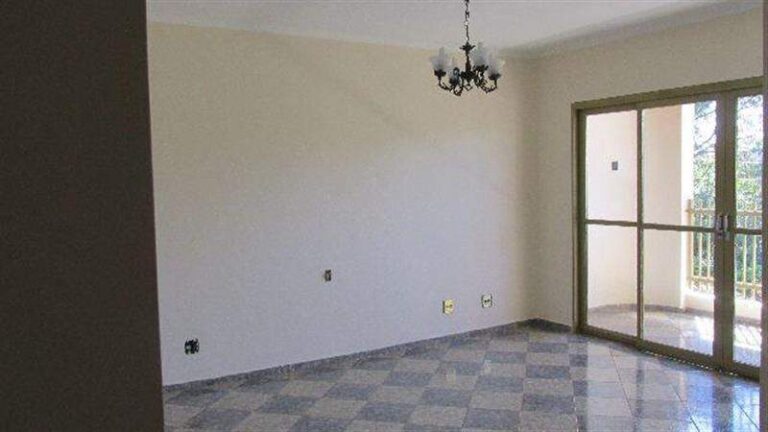 Casa para aluguel no Parque das Andorinhas: