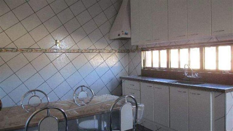 Casa para aluguel no Parque das Andorinhas: