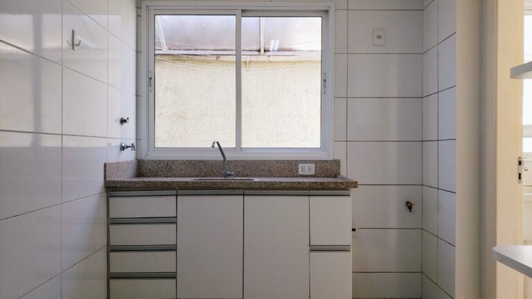 Casa em Condomínio para aluguel no Jardim Botânico: Cozinha
