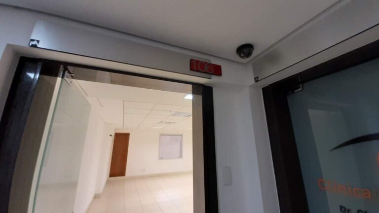 Sala Comercial para aluguel no Jardim Santa Ângela: