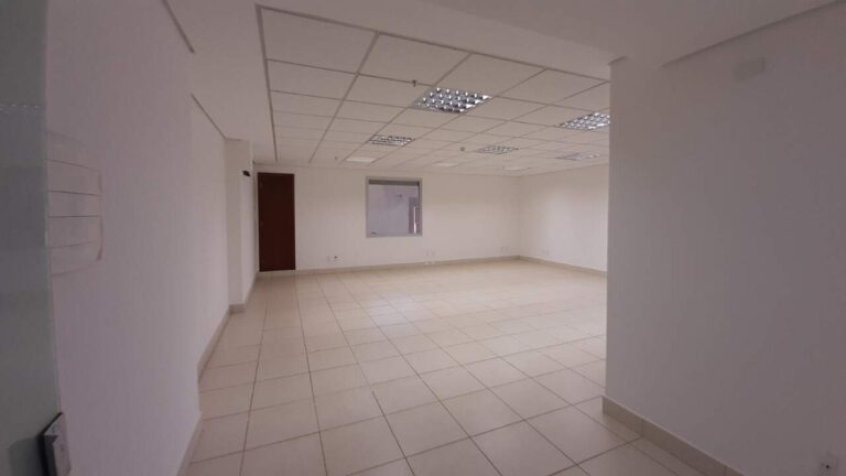 Sala Comercial para aluguel no Jardim Santa Ângela: