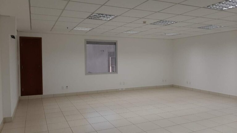 Sala Comercial para aluguel no Jardim Santa Ângela: