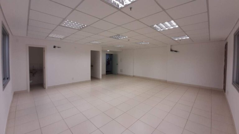 Sala Comercial para aluguel no Jardim Santa Ângela: