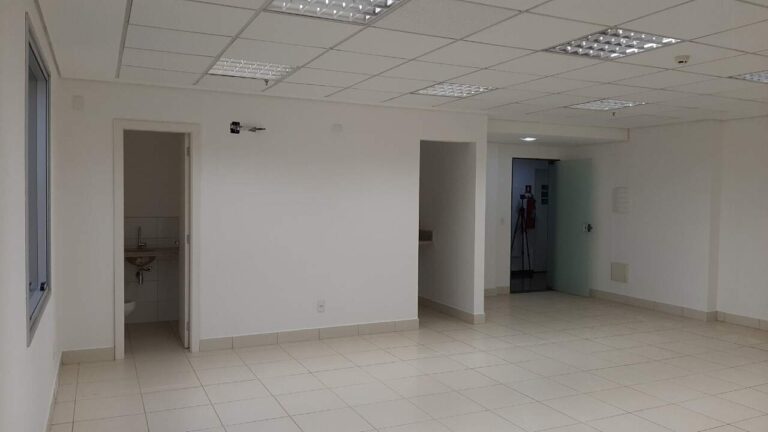 Sala Comercial para aluguel no Jardim Santa Ângela:
