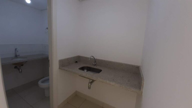 Sala Comercial para aluguel no Jardim Santa Ângela:
