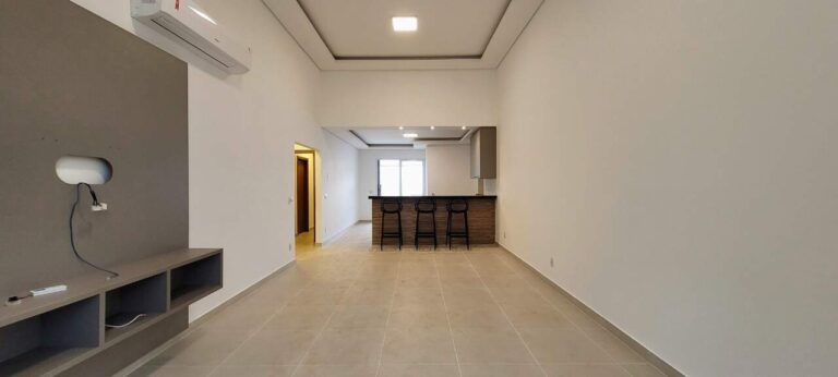 Casa em Condomínio para aluguel no Jardim Valência: Sala