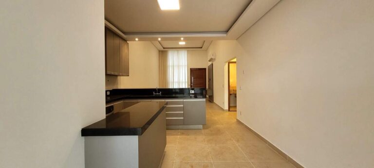 Casa em Condomínio para aluguel no Jardim Valência: Cozinha