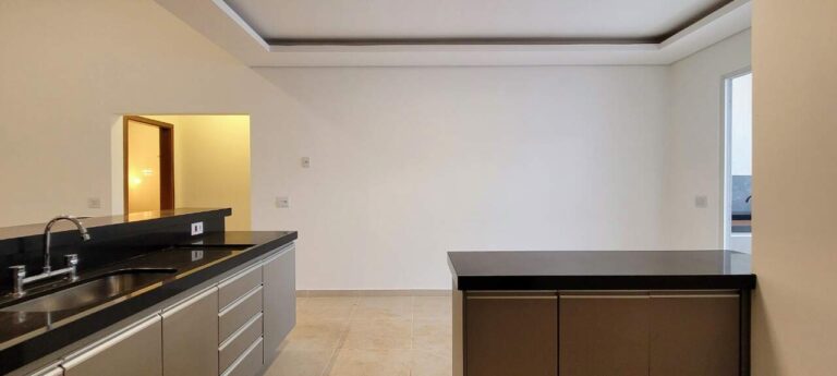 Casa em Condomínio para aluguel no Jardim Valência: Cozinha