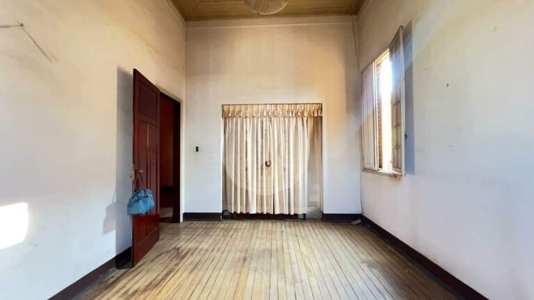 Casa à venda no Centro: