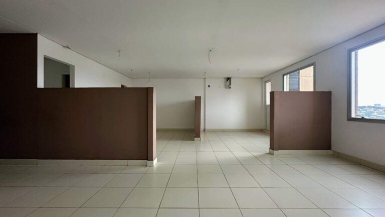 Sala Comercial à venda no Jardim Santa Ângela: