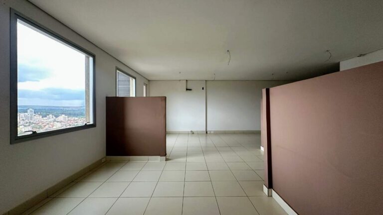 Sala Comercial à venda no Jardim Santa Ângela: