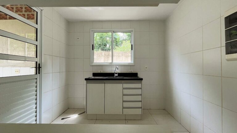 Casa em Condomínio à venda no Vila do Golfe: Cozinha